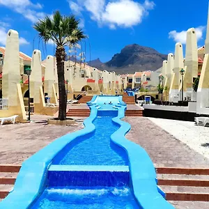  Сasa de vacaciones Fantastic 3 Bedrooms Mareverde, Wifi Free España